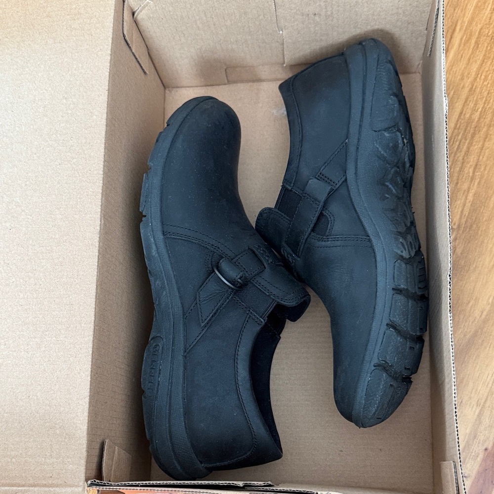 Merrell women’s Dassie stitch buckle